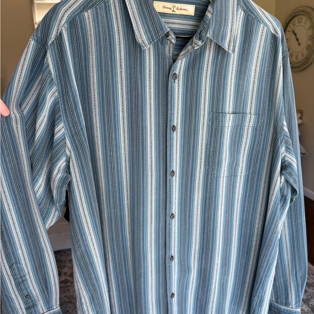 Tommy Bahama Silk Blue and White Casual Button Down Shirt